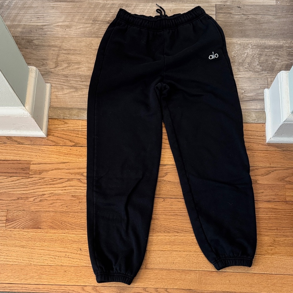 Alo Yoga black accolade sweat pants unisex XS